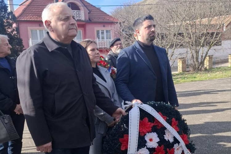 ОБЕЛЕЖЕНЕ 103 ГОДИНЕ ОД РОЂЕЊА НАРОДНОГ ХЕРОЈА КОРИОЛАНА ДОБАНА...